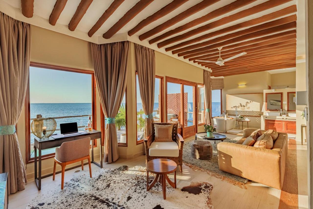 Konokono And Isaraya Luxury Overwater Feriested Michamvi