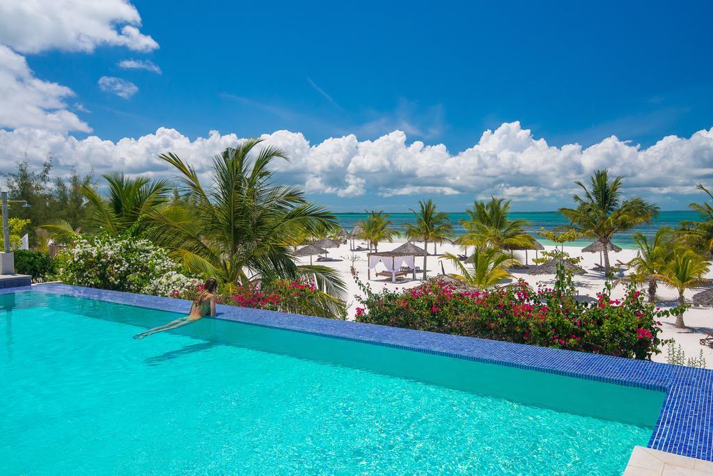 Konokono And Isaraya Luxury Overwater Feriested 5*